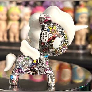 Tokidoki Manga Mania Snow Unicorno Manga Mania Series Collectible Art Figure